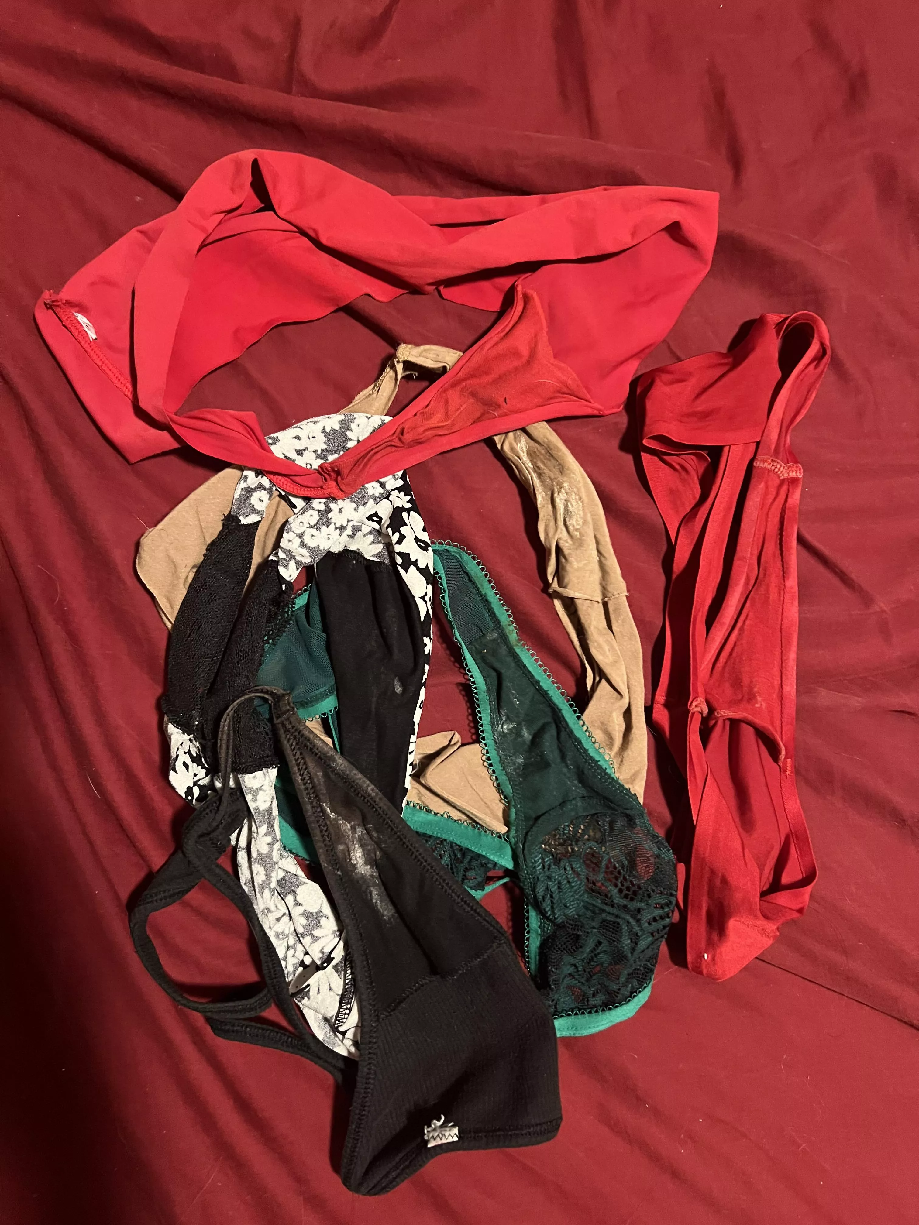 My wife (24) only really only knows thongs 