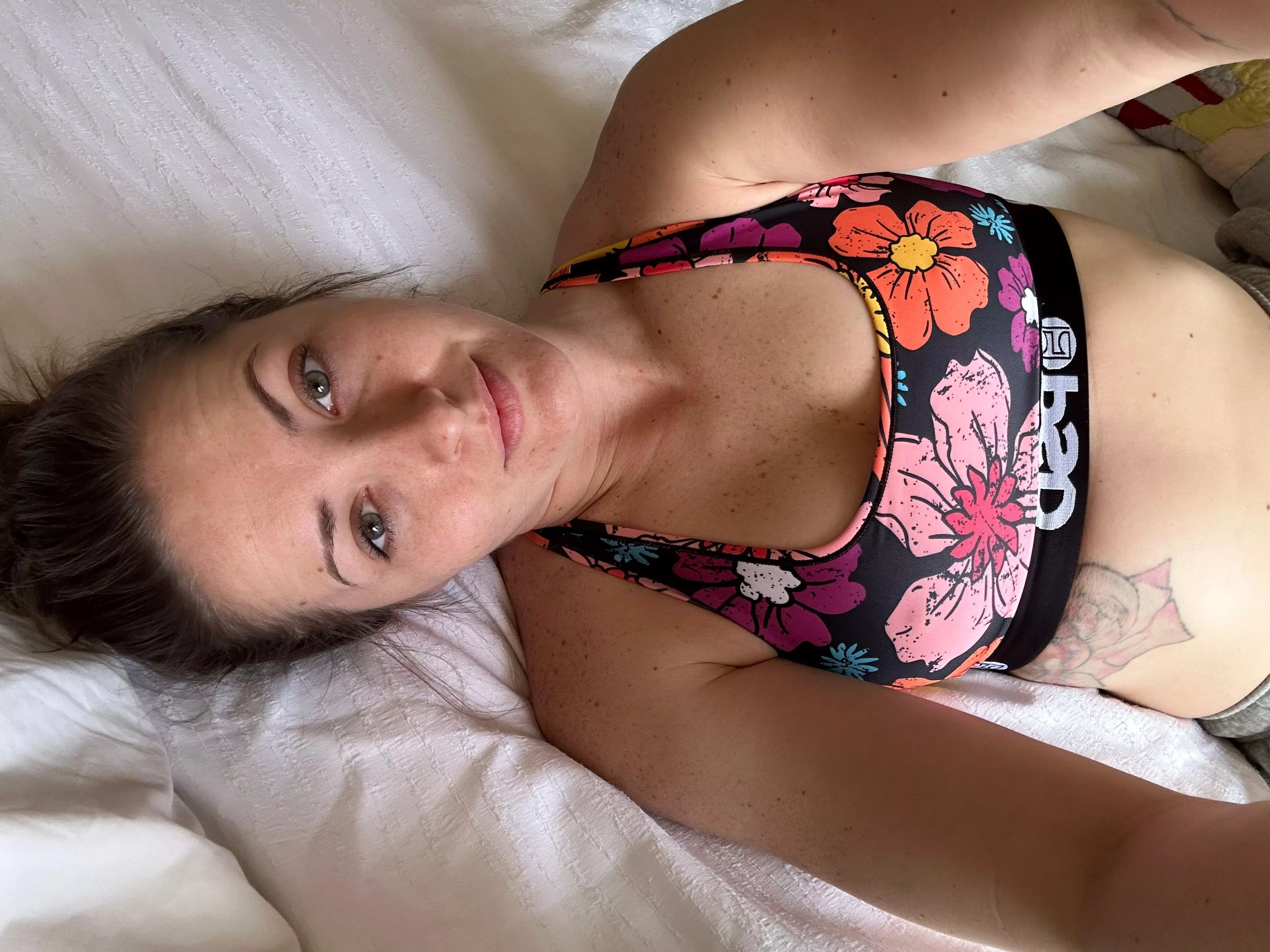 Need a fresh layer of freckle paint 😏