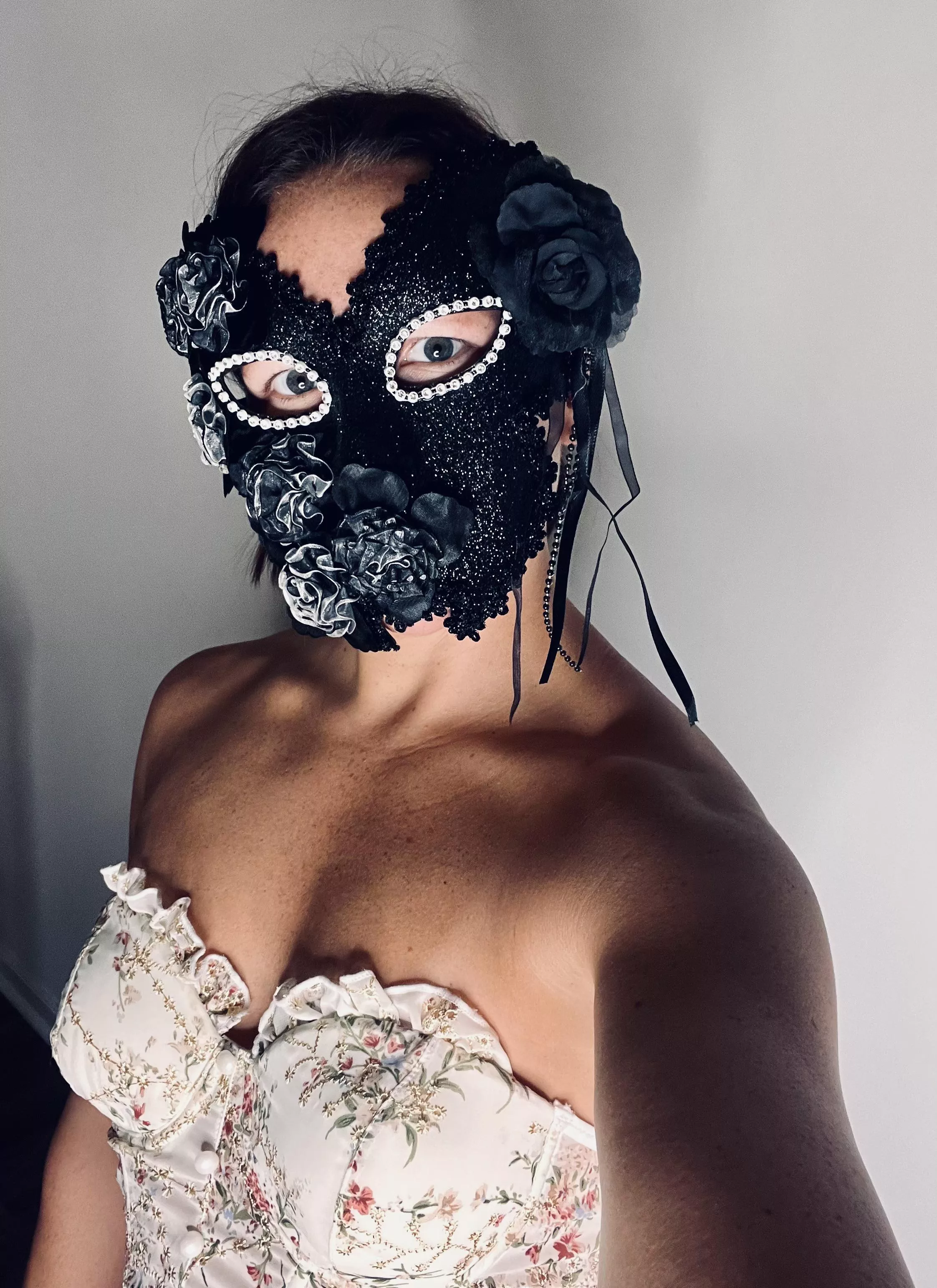 New to OF, come say Hi. 