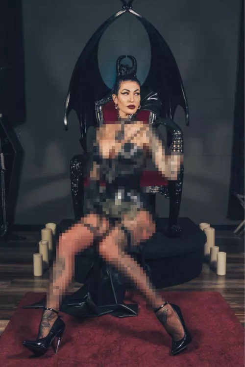 Obey your evil Mistress! 