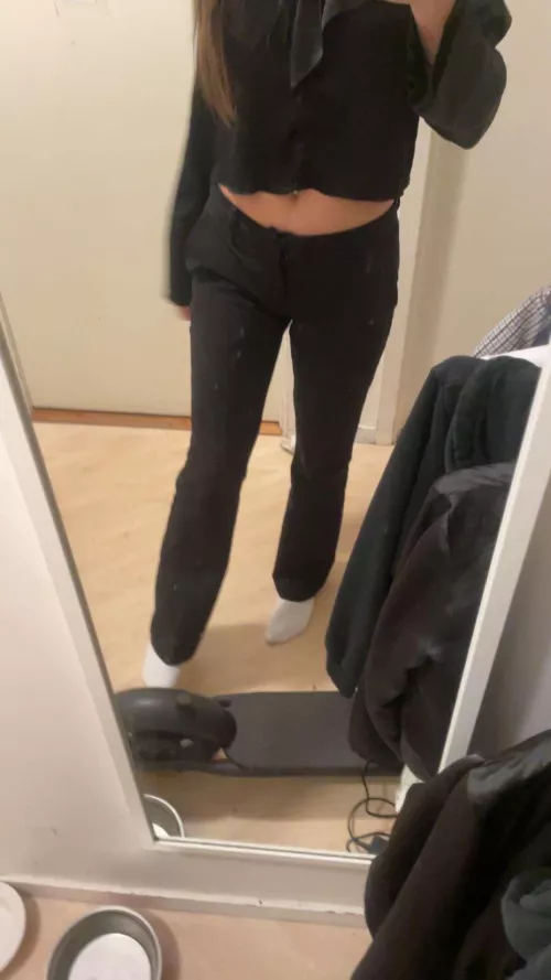 Press ⬆️ for 🆓 nudes in the chat ;)