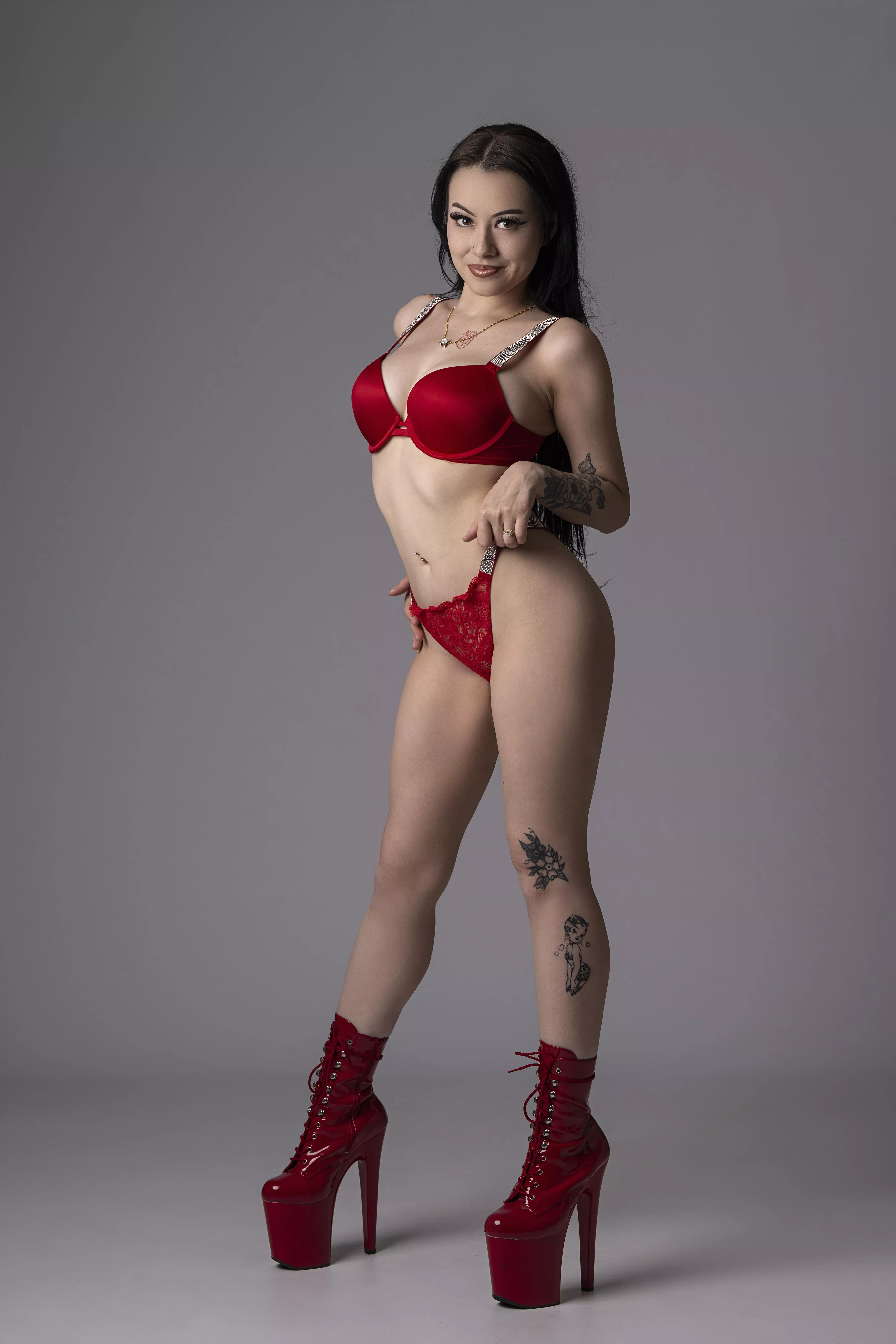 Red pleaser boots❤️‍🔥💋👠