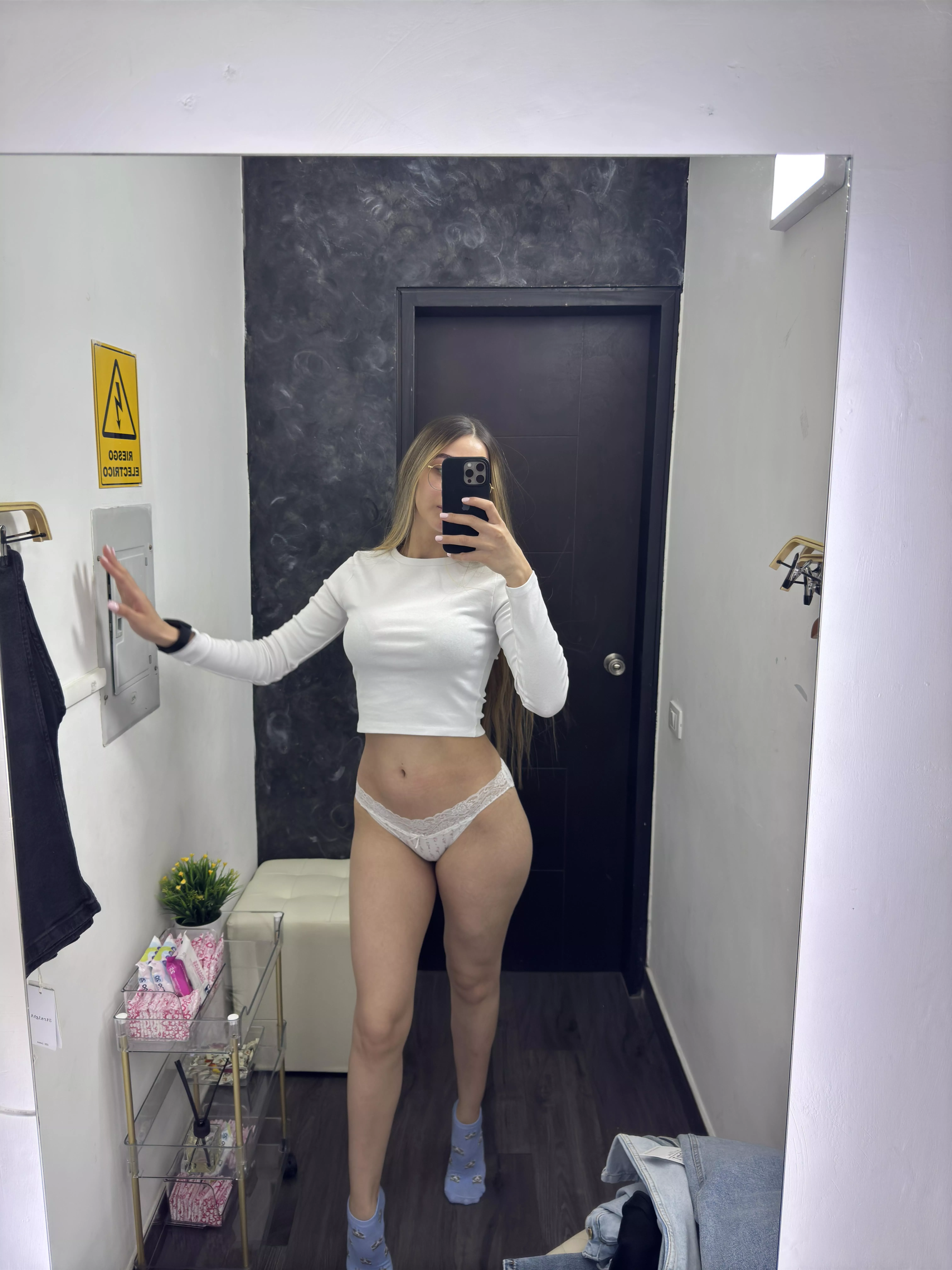 [SELLING] Waiting for you if you’re interested! Sext | Cam | Gfe | Custom content | Rate