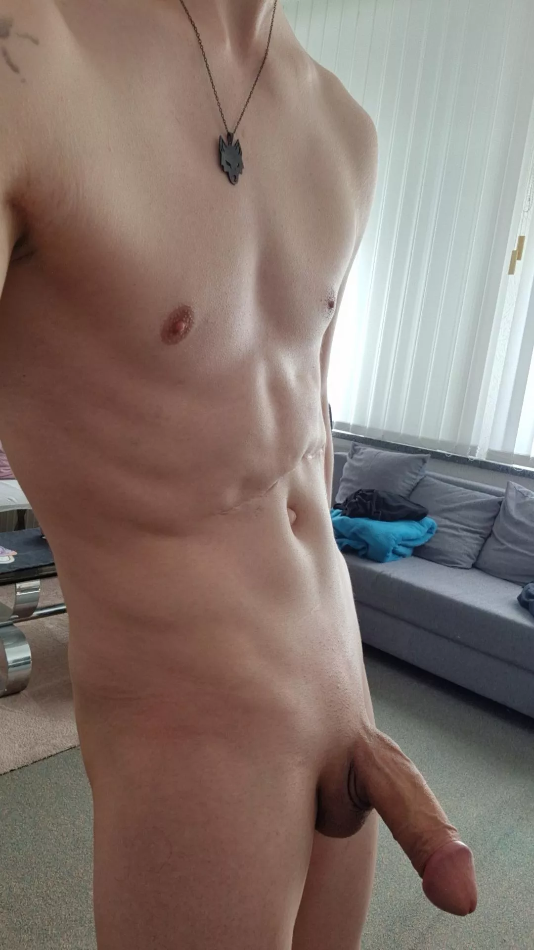 Skinny body but not my dick ;3