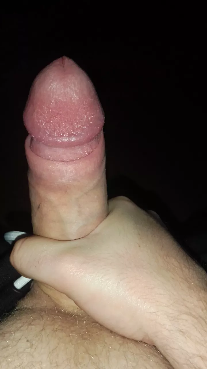 Sunday and I'm horny 