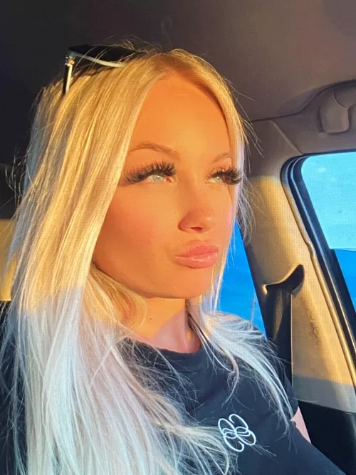 [Sydney] can i be ur favourite? x