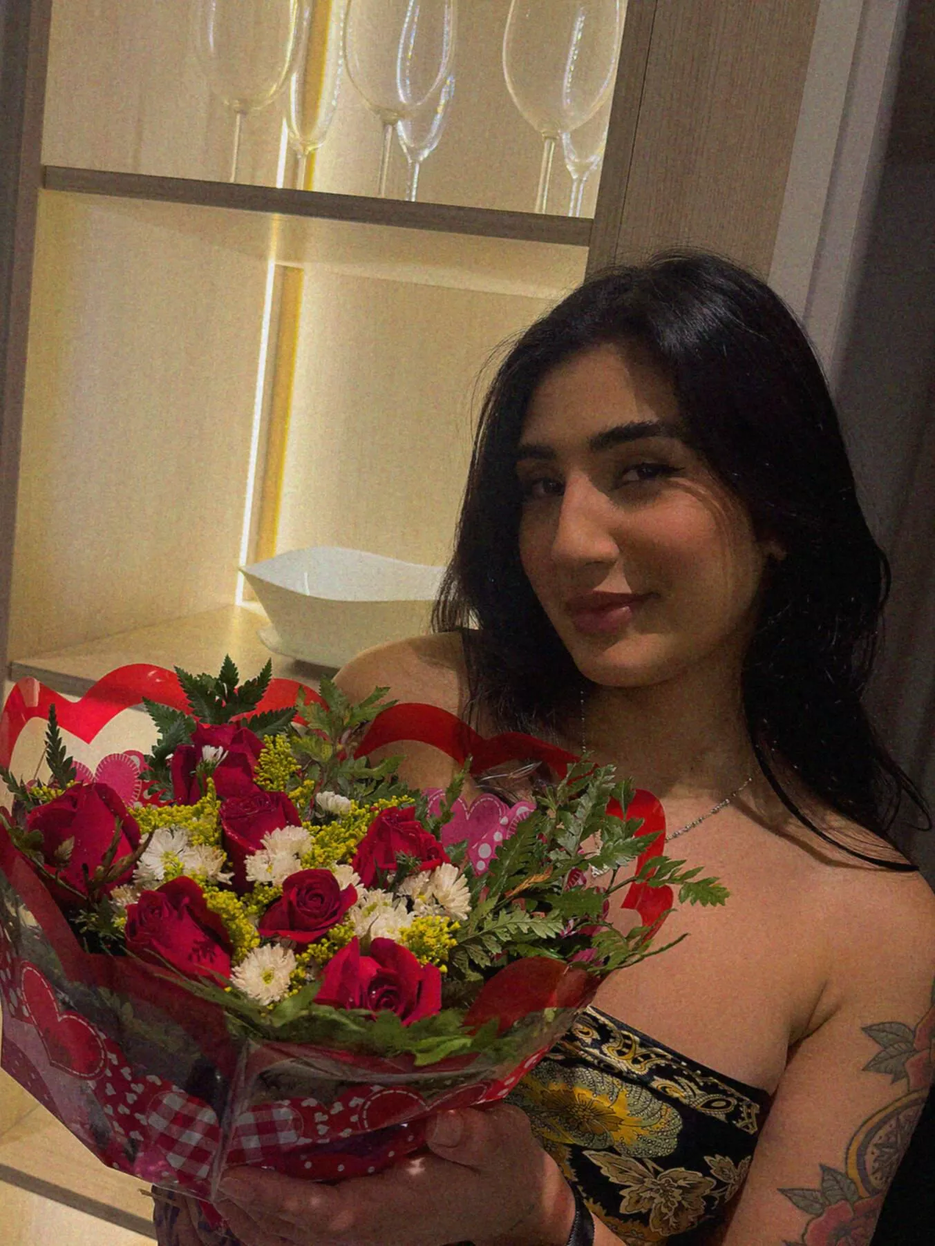 these flowers survived longer than my last relationship lol. whos up for a fun night out instead?