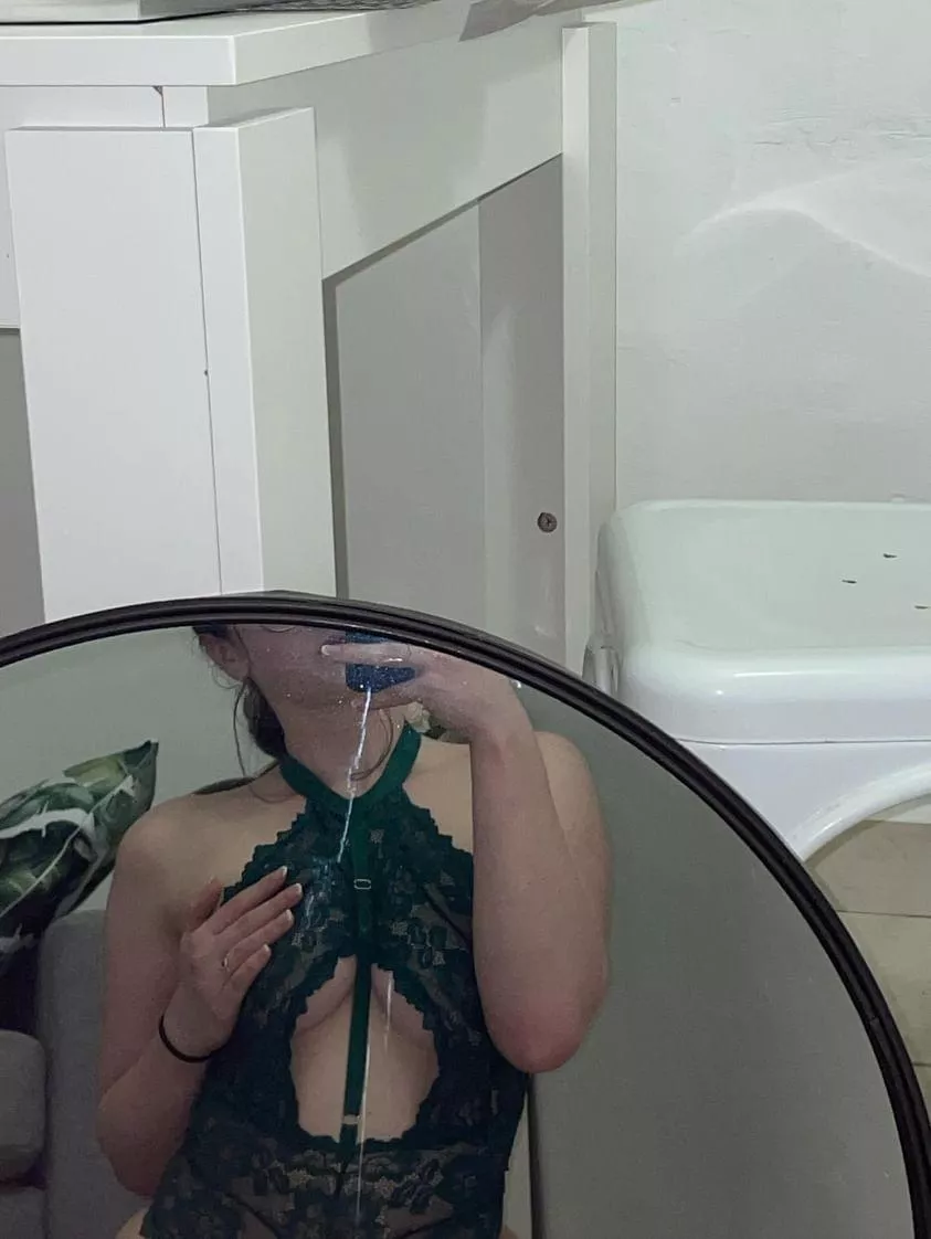 Thought I'd let you all know I'm ovulating bad....