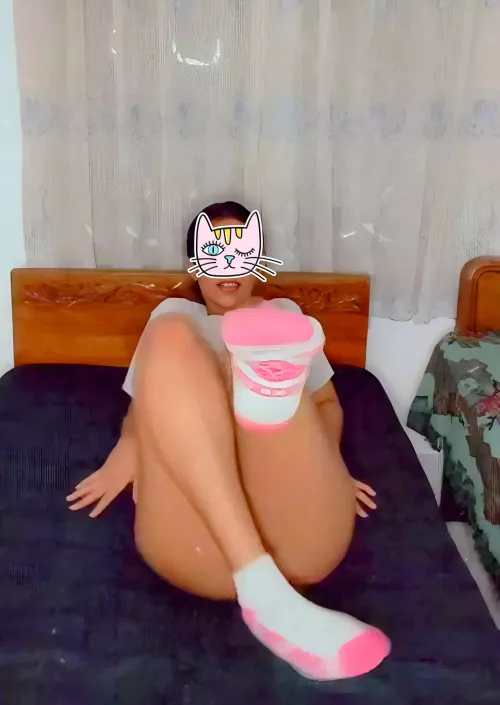 Wanna suck on my toes 😚