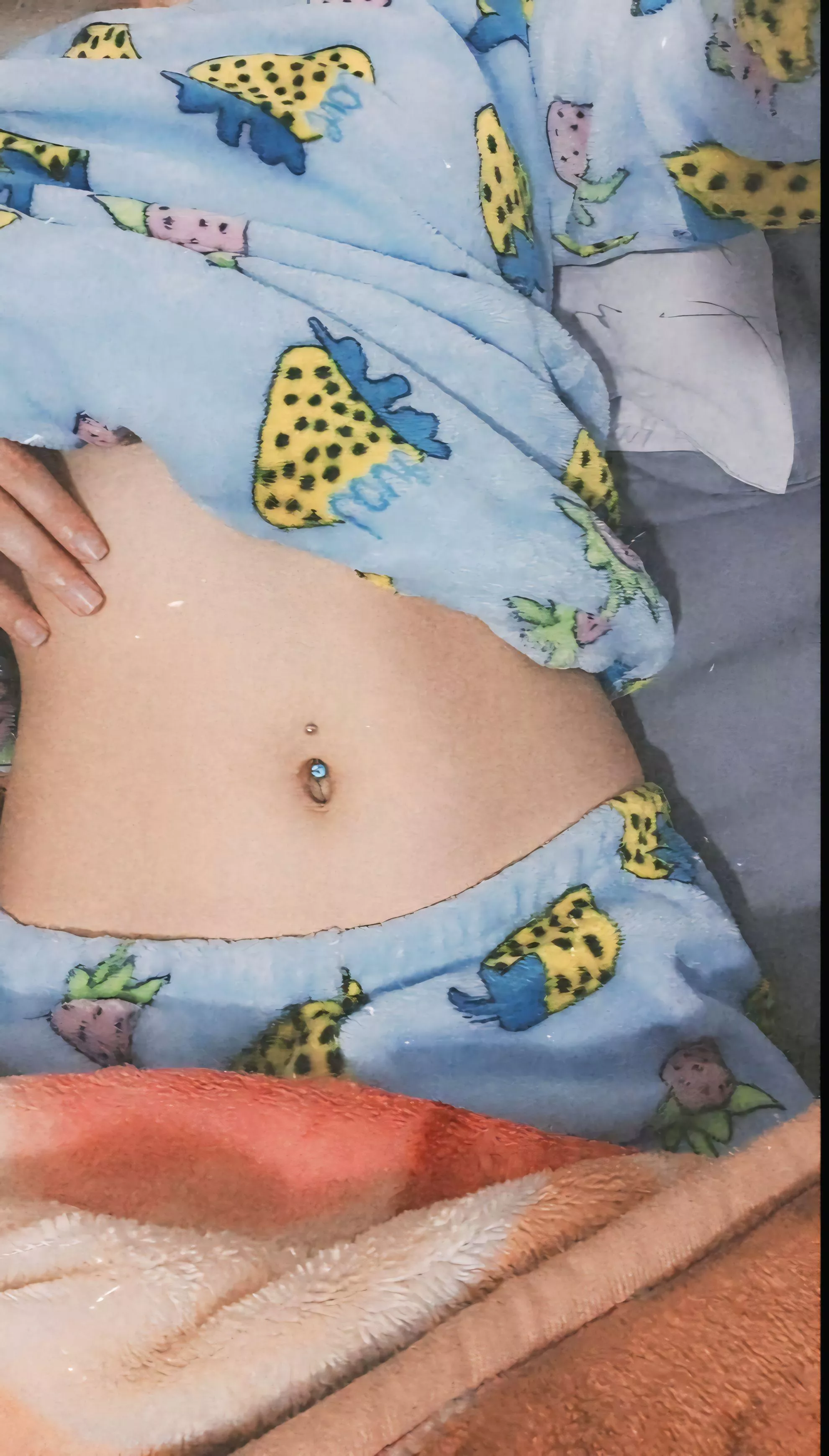 Wanted To Show Off My Belly Ring For You 💋