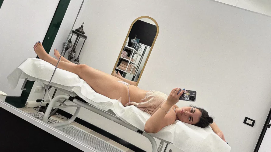 when I say 'sexy', i mean this...