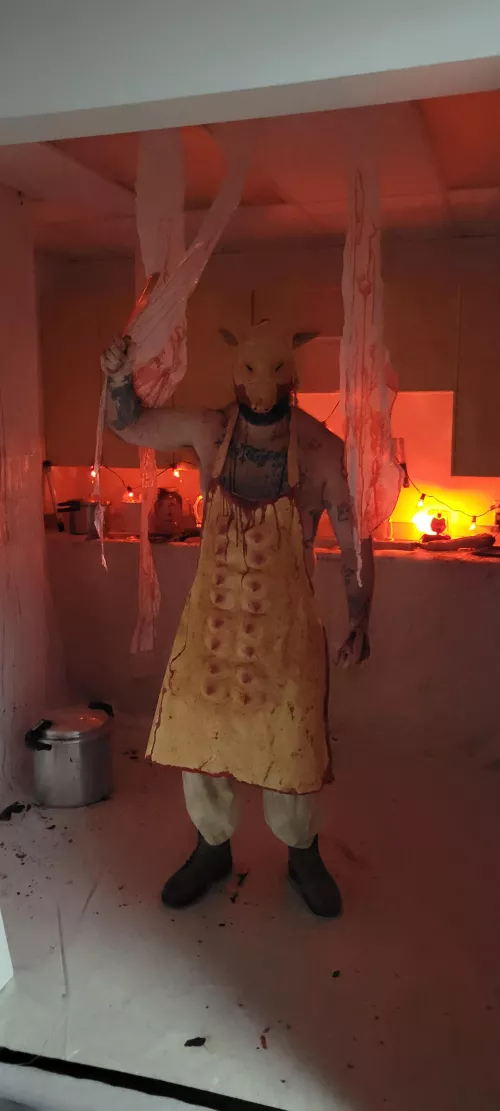 Wilbur!! My costume from the Haunt this year!