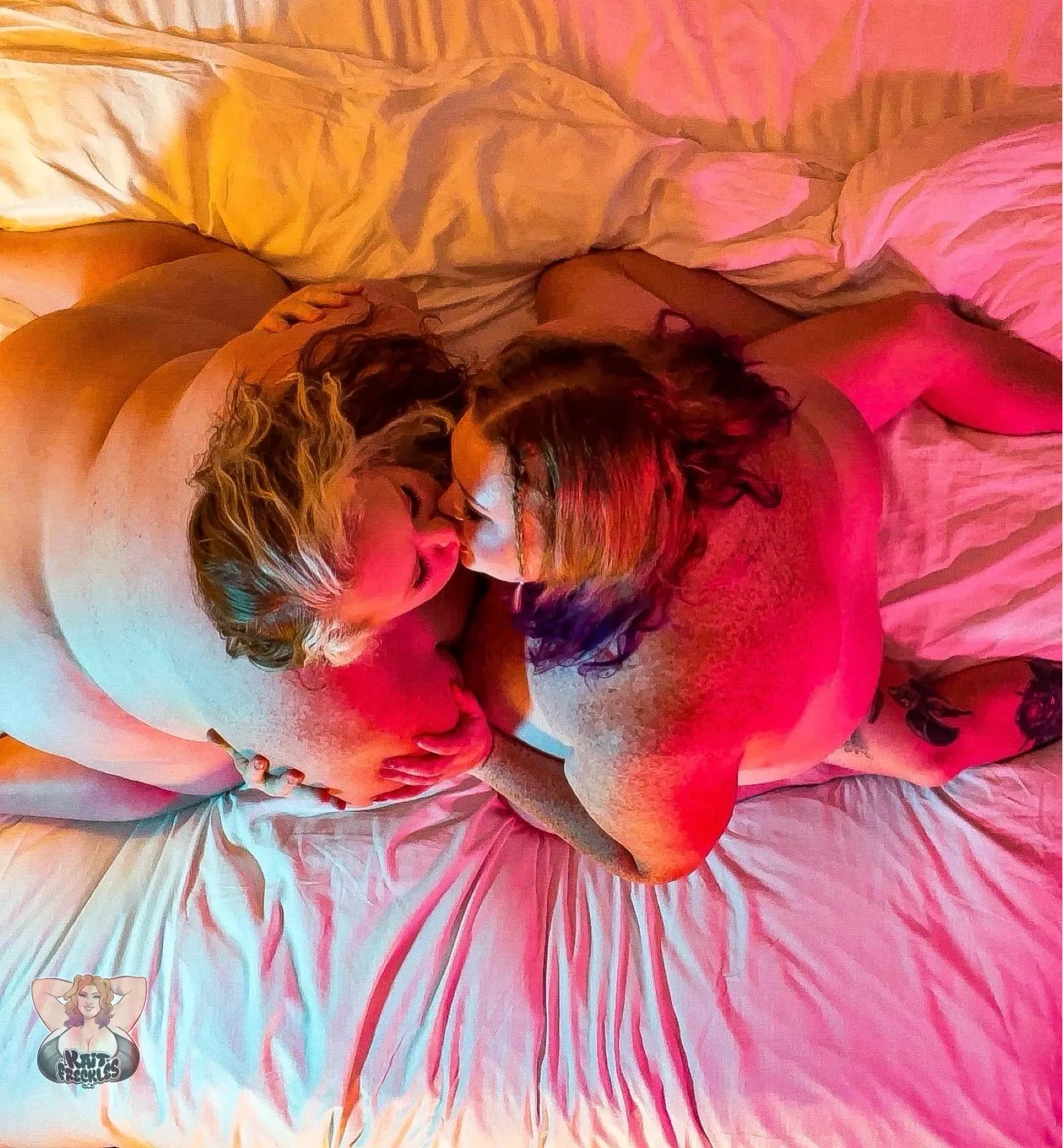 you can barely see him but he’s there! 😈