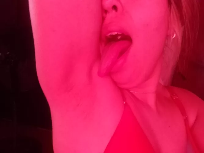 You can lick here and breathe very deeply 