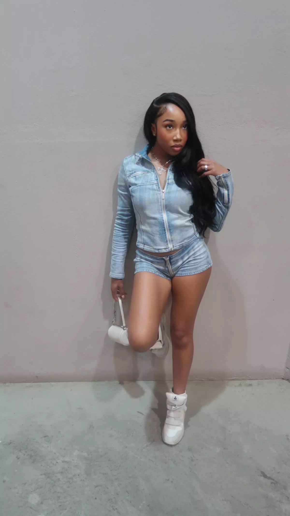 You can’t say no to bratty Ebony Dommes💋