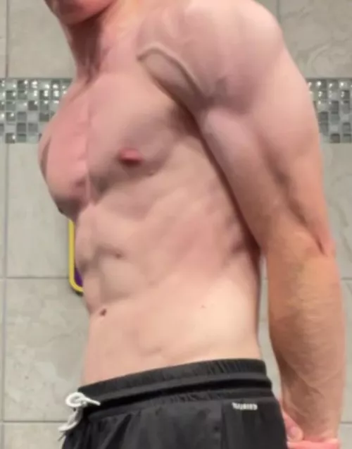 19 Athletic M4F. Not bi. Altoona area can travel or host