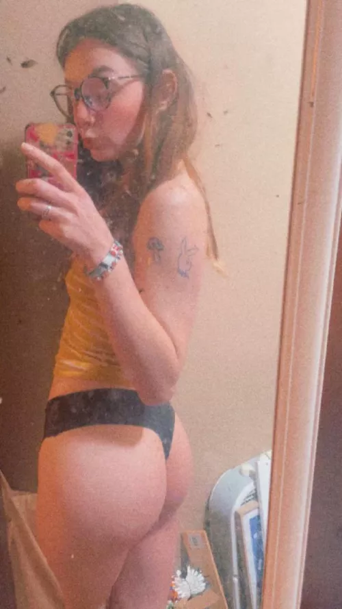 19F I add everyone back ⭐️👻N_johnstone23 I live verify and do live sexting and FaceTime 🤑