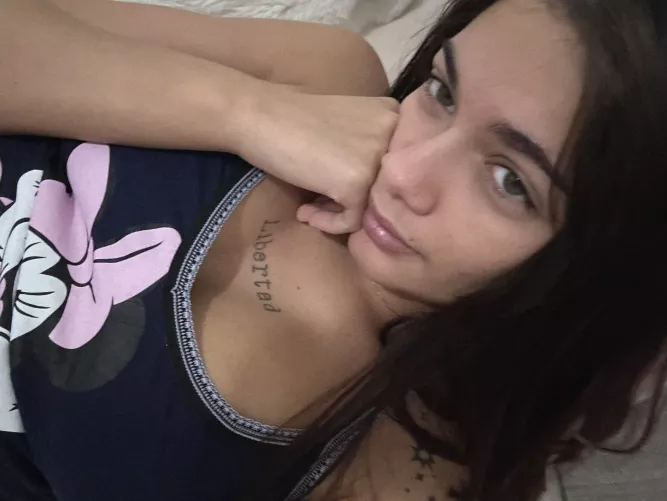 19F4M Looking for someone to play with, care to join?