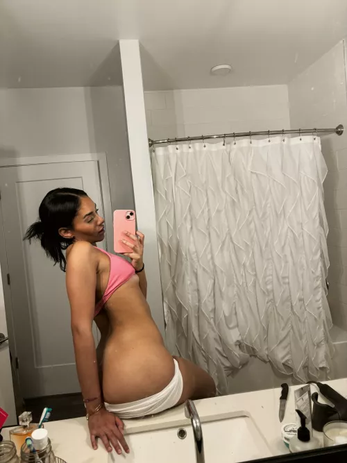 20 [F] need a face to sit on