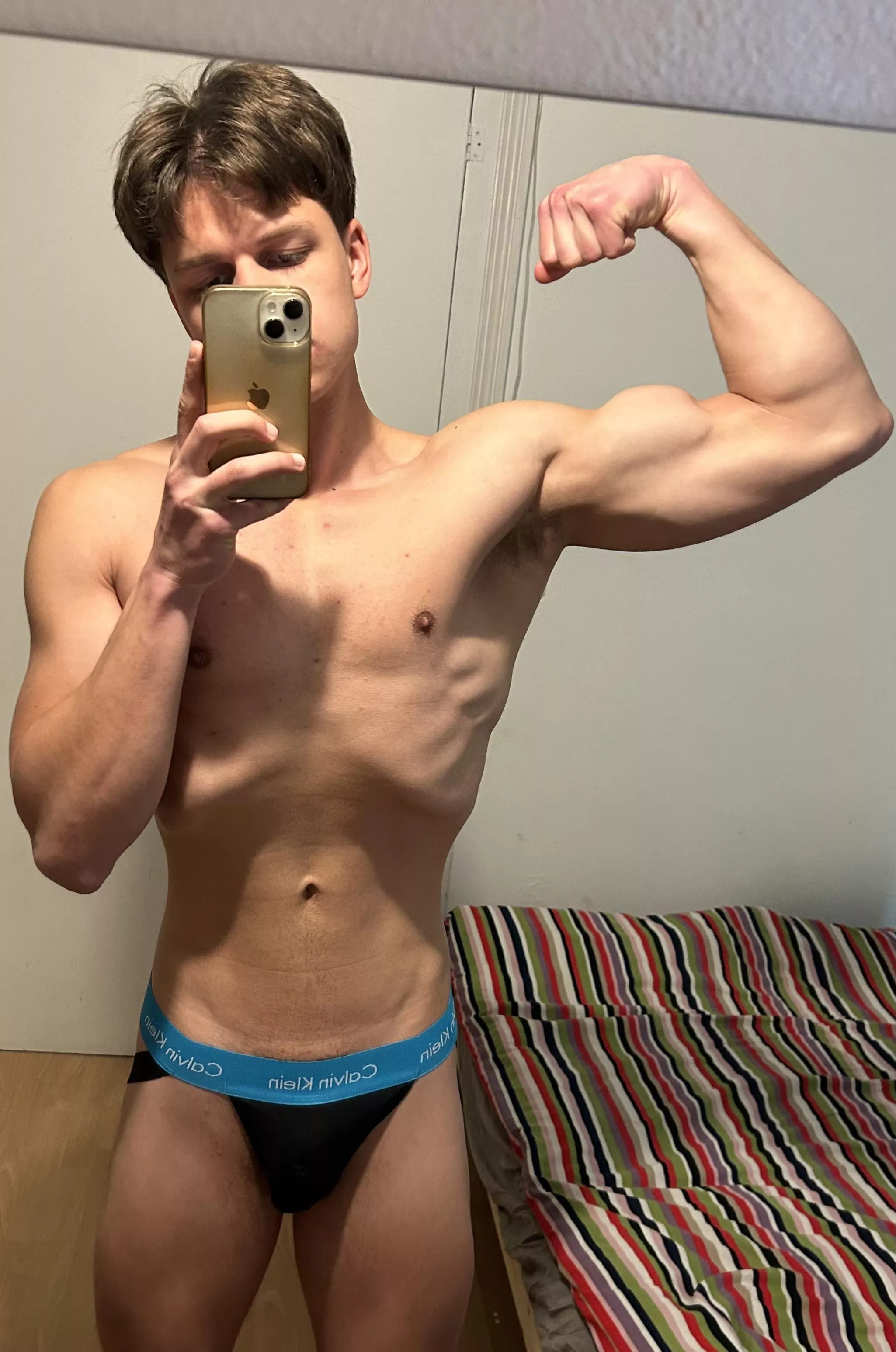 (20)Would you bury your face in it?