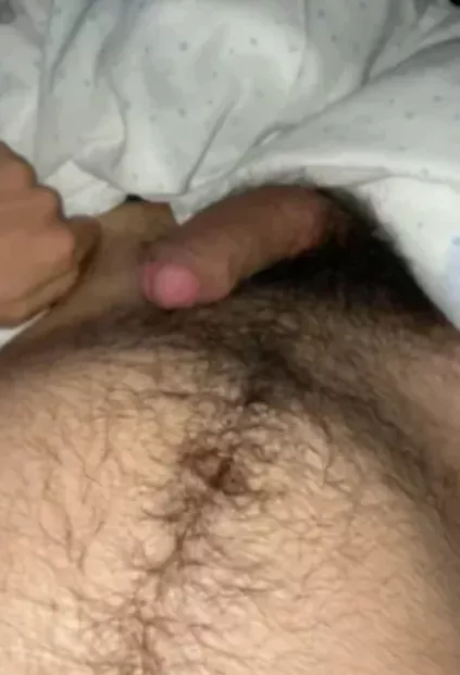 21 horny guy looking for a guy to talk and trade Chubby, Masc and Hairy are a +, but everyone welcome. Snap: rafaelms221