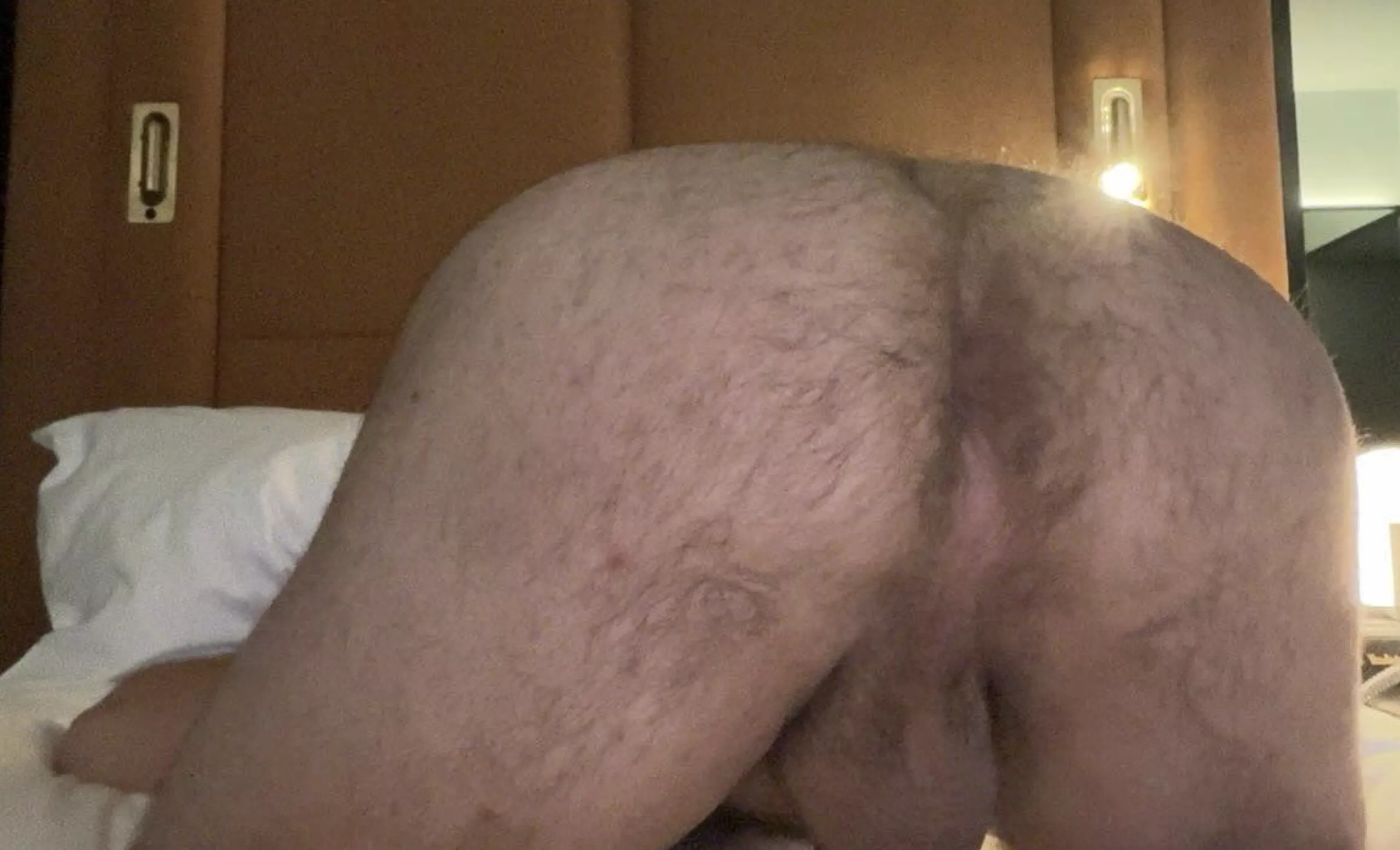 24 hairy masc bubble butt bottom. i love making tops feel so good