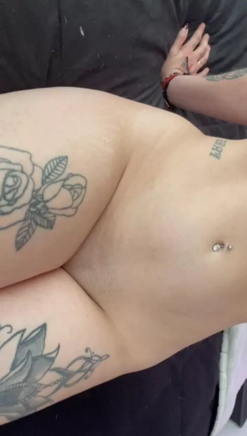 25 [F4M] Looking for bbc tonight