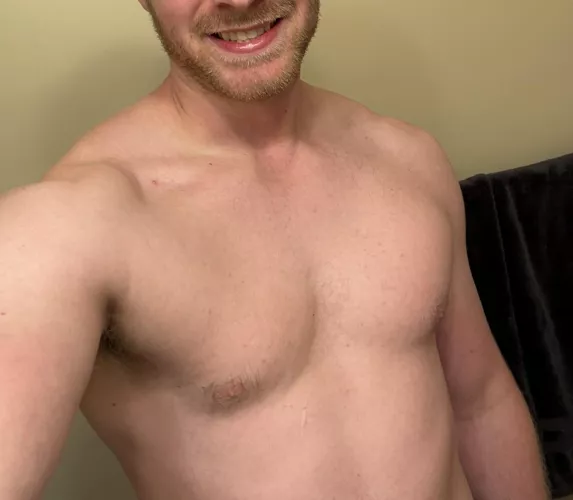 28M4FM (Chester County) Athletic guy with thick 8” looking for threesome fun