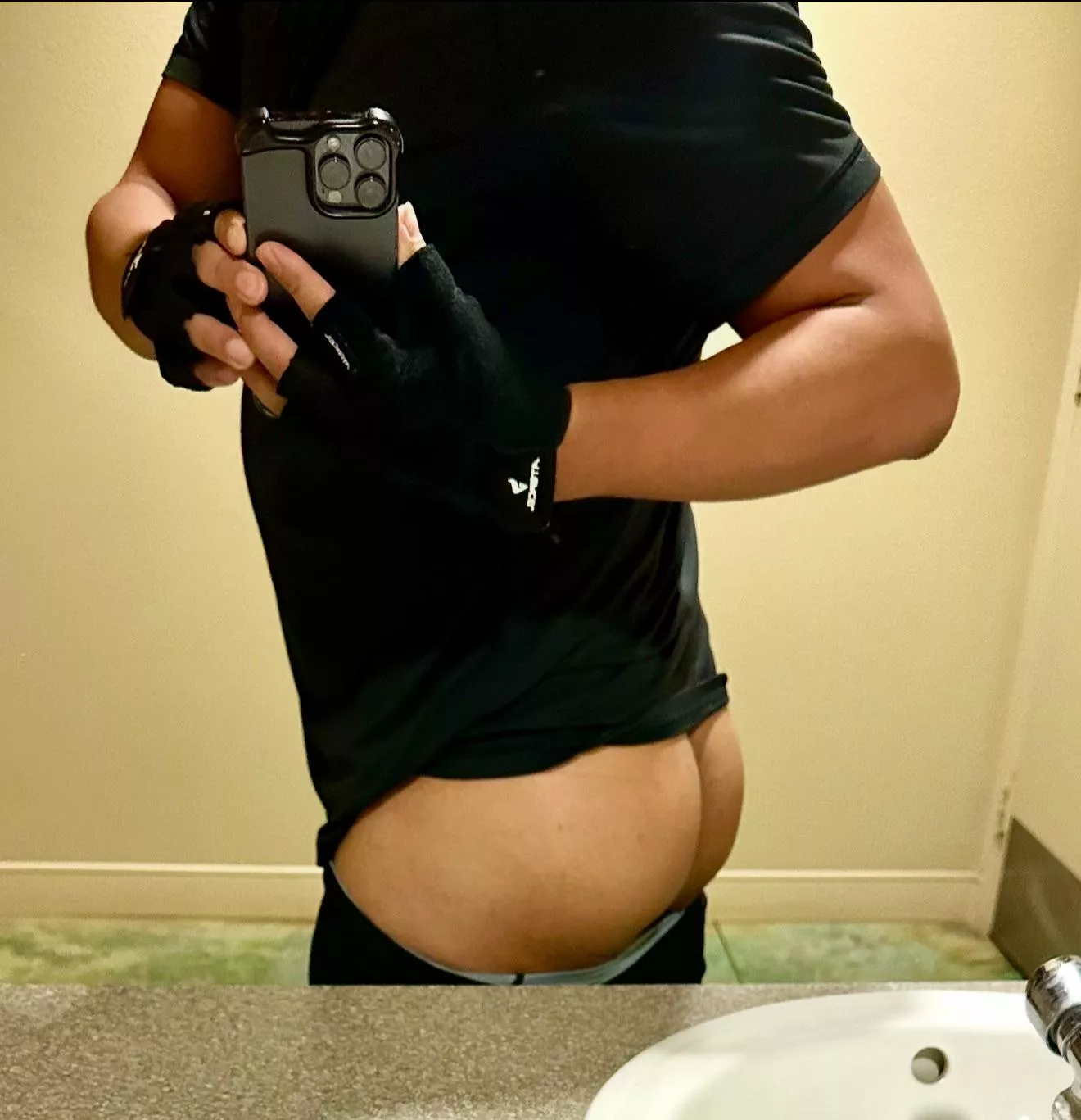 36 [M4M] #SantaAna - Smooth Latin Bottom Hosting