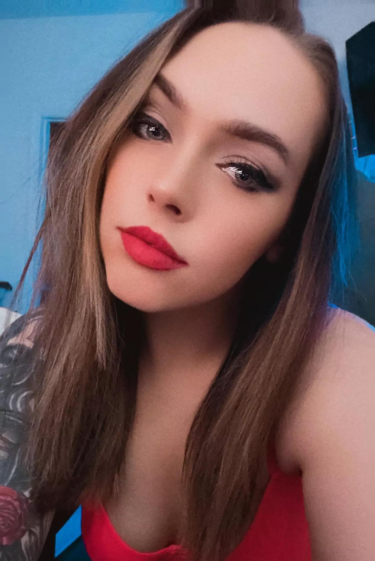 Allow me to hypnotize you and become addicted to serving me. 