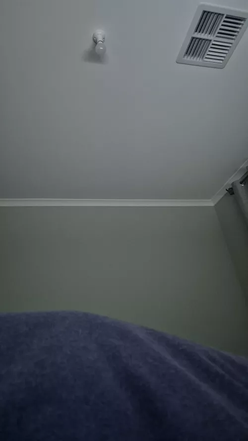 Buying snap session rn, must be aussie