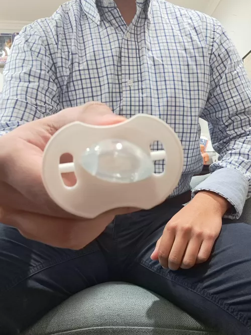 CG pic: Here you dropped this. 