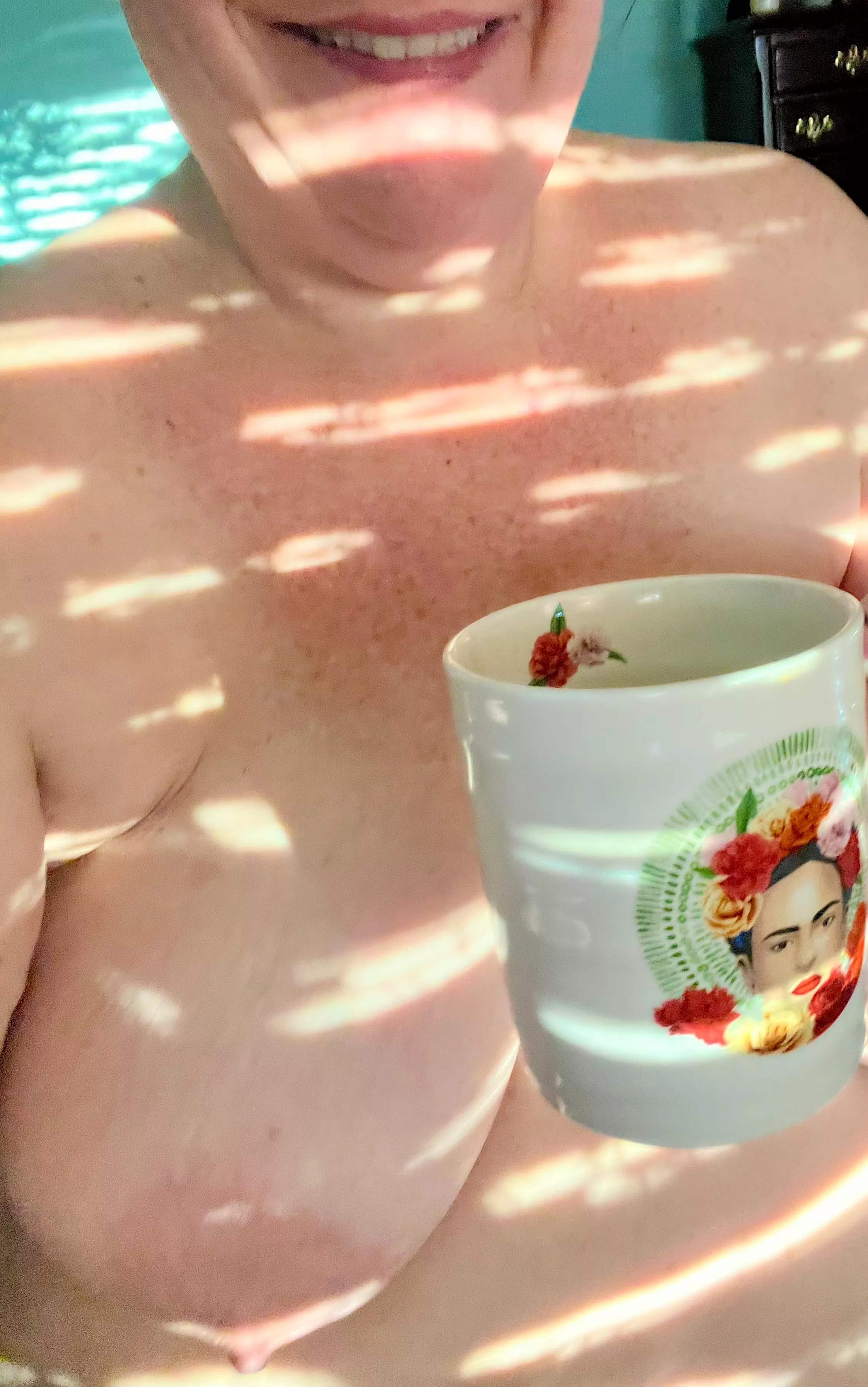 Coffeegasm: that little rush you feel after your first sip of good, strong coffee.♥️☕️♥️