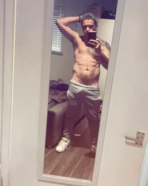 Custom content available by request 😈 come tell Daddy what you desire 😈