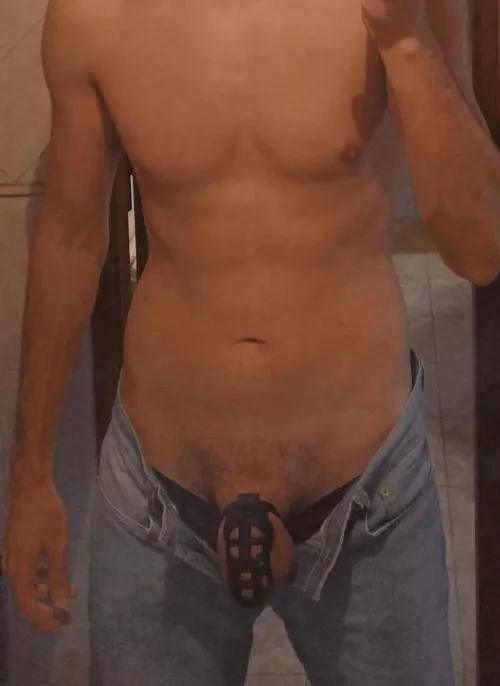 Day number🤔... Well, never mind, locktober continues 🤭🤭