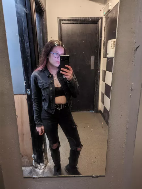 do i have any simps on here 🥺🥺