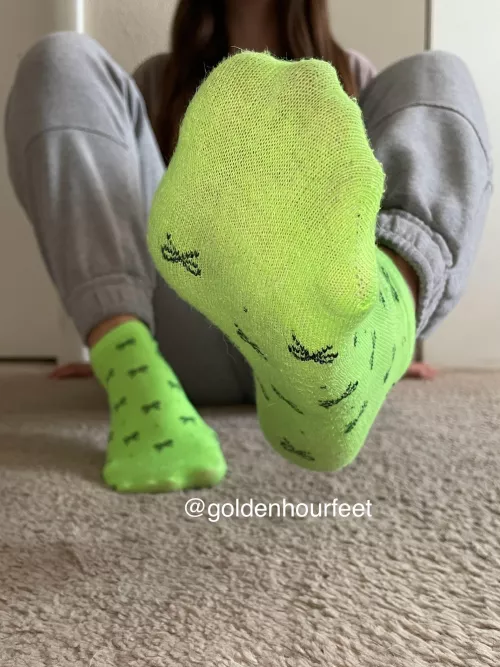 Do you like green socks?💚