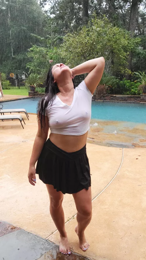 Don't you love a rainy day? 