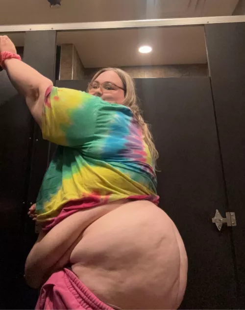 Down for a quickie? I can TRY to be quiet.. 🍑