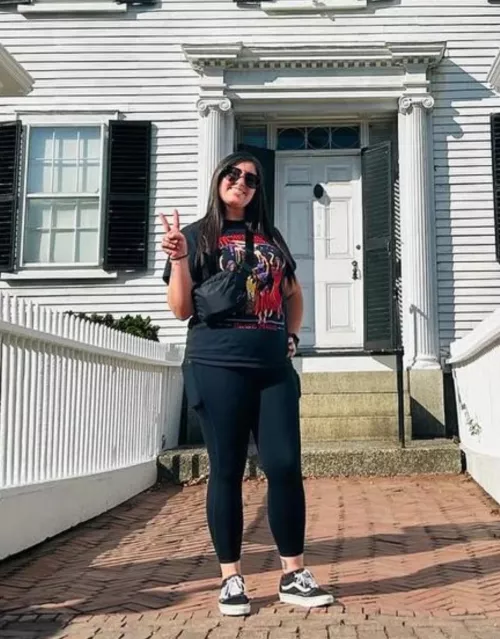 Drag me into the streets and x force me to become a public breeding slut please 🥹