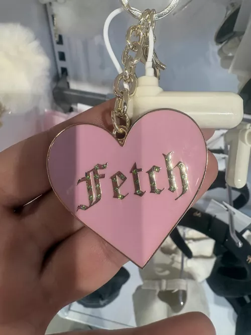 D/s dynamics. Dom seeking subs. Is tinder a good place? Thoughts? 