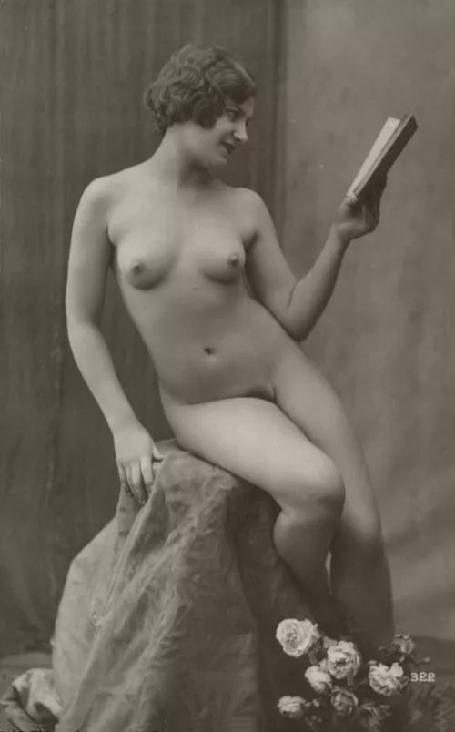 English Studio nude