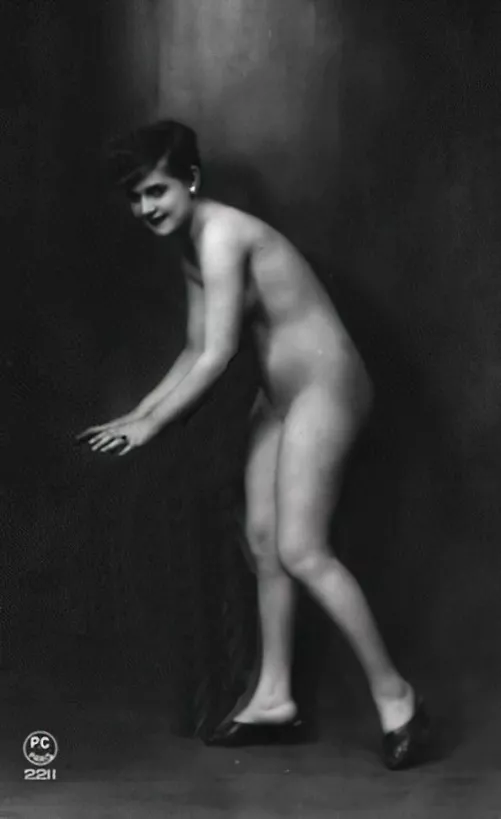 English Studio nude