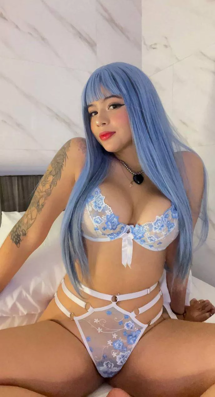 f18 I wish an older guy would turn me into his personal slut BTBF