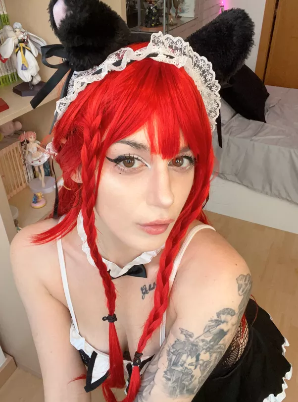 Giving you a view while I'm cleaning for you