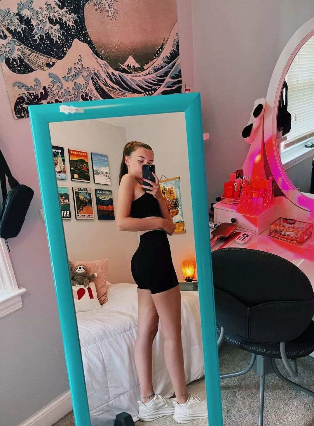 Gonna have the whole place to myself this weekend ;)