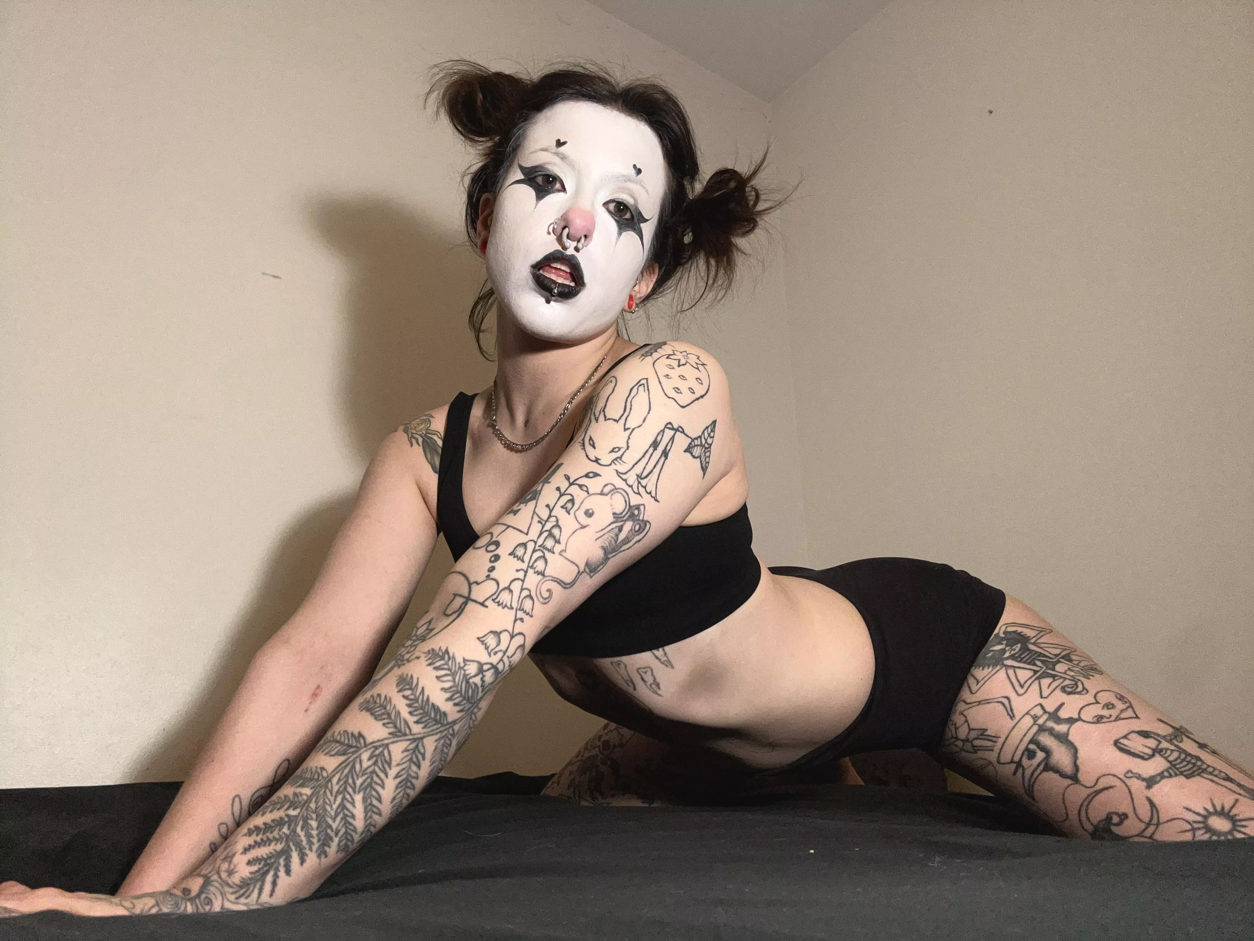 Grab my pigtails 😈