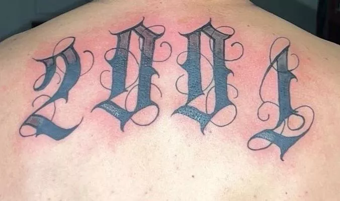 Hey girls! HMU if you need tattoos in SoCal I’m a mobile tattoo artist 