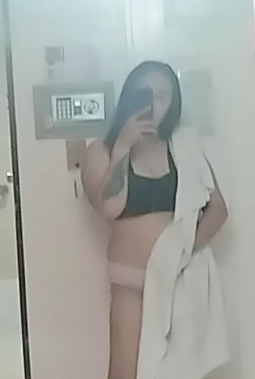 Hi available for walk ✨