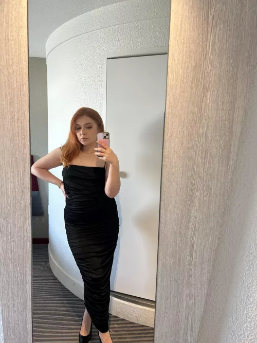 Hi there what’s your name ? 